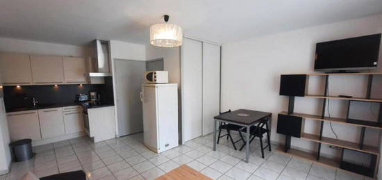 A vendre studio 36m2 loué 6% de rentabilité