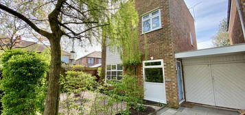 3 bedroom link detached house