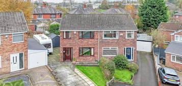 3 bed semi-detached house for sale