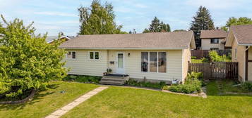 5 WEST TERRACE PL, Spruce Grove, Alberta 