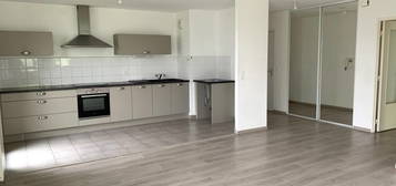 A VENDRE à VEZIN-LE-COQUET Appartement 3 chambres de 86m2 Terrasses Sud et Ouest Parking en sous-sol