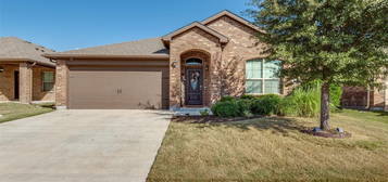 2632 Gains Mill Dr, Fort Worth, TX 76123