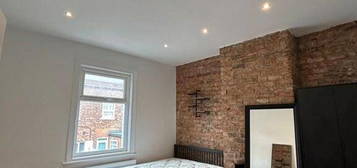 4 bedroom terraced house