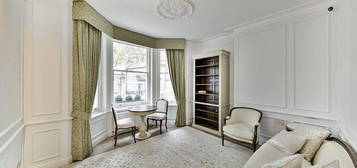 Studio for sale in Elm Park Road, London SW3