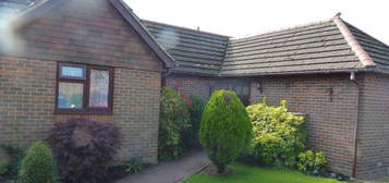 2 bedroom semi-detached bungalow to rent