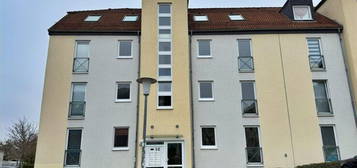 Citynah mit Wohlfühlfaktor - renovierte 2-Raum-Wohnung mit Balkon und Stellplatz