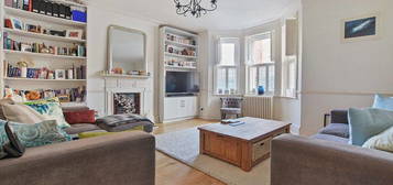 Flat to rent in Castellain Mansions, London W9