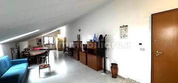 Mansarda 55 m², Centro, Acqui Terme