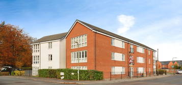 Flat for sale in Rooksdown Avenue, Basingstoke, Hampshire RG24