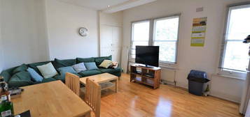 Flat to rent in Portnall Road, London W9