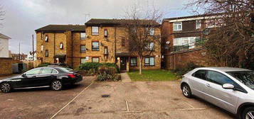 2 bed flat to rent