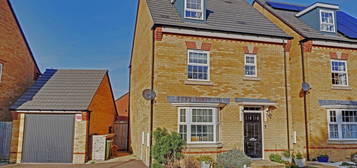 Detached house for sale in Brambling Way, Hardwicke, Gloucester, 4 GL2