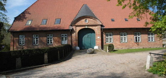 Schöne 3-Zimmer-EG-Wohnung im historischen Torhaus