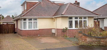 Detached bungalow for sale in Hammonds Way, Totton, Southampton SO40