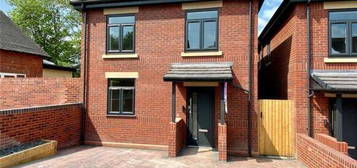 4 bed detached house for sale