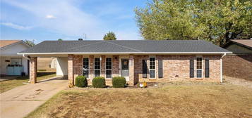 422 Wyndy Height Dr, Charleston, AR 72933