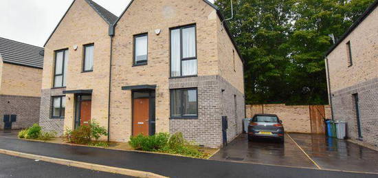 3 bedroom semi-detached house