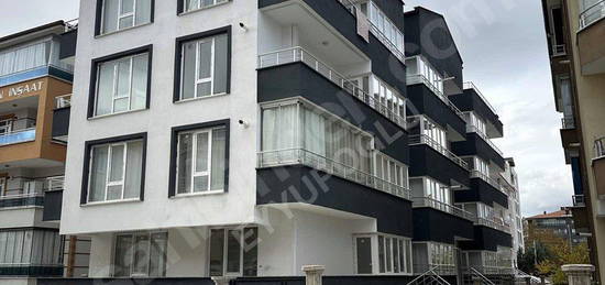 FETİH CADDESİNDE SATILIK 2+1 DAİRE