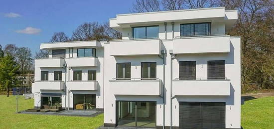 Topmoderne Doppelhaushälfte mit 168 m² Wohn-/Nutzfläche in toller Lage