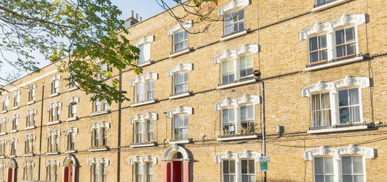 Flat for sale in Amelia Street, London SE17