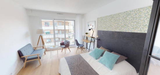 Appartement meublé  à louer, 5 pièces, 5 chambres, 16 m²