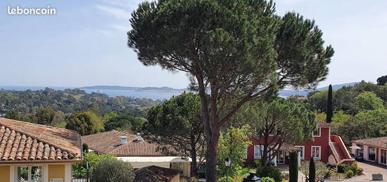 Appartement grimaud a l'annee