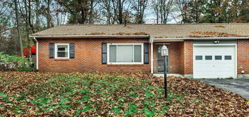 3A Deer Crk, Clifton Park, NY 12065