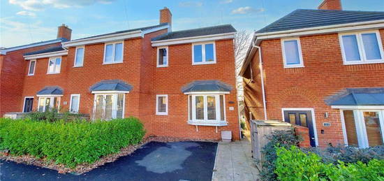 3 bedroom semi-detached house