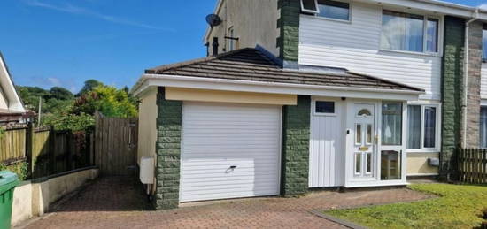 3 bedroom semi-detached house