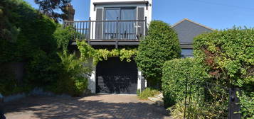 Bungalow for sale in Linden Avenue, Broadstairs CT10