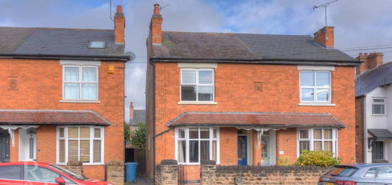 3 bed semi-detached house for sale