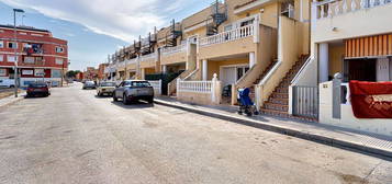 Chalet pareado en venta en calle la Zenia