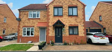 3 bedroom semi-detached house