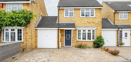 3 bedroom link detached house for sale