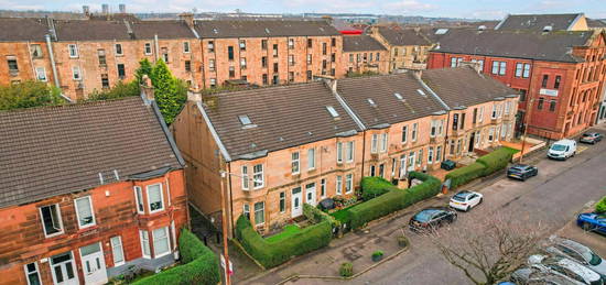 4 bed flat for sale