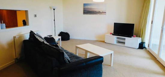 2 bed flat to rent