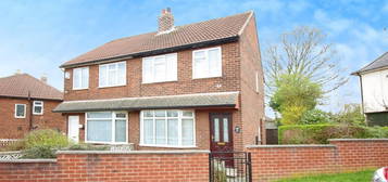 2 bed semi-detached house for sale