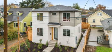 5277 N Vancouver Ave Unit 2, Portland, OR 97217