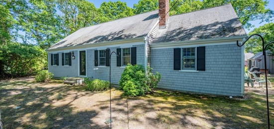 121 Cottonwood Rd, Harwich, MA 02645