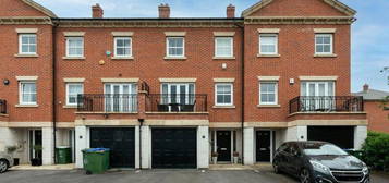 4 bedroom terraced house