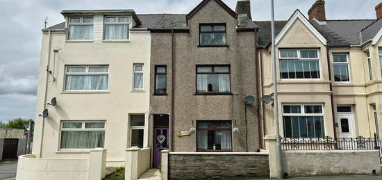 5 bedroom terraced house for sale