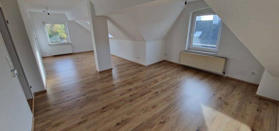 Renovierte 88m² DG-Wohnung zu vermieten