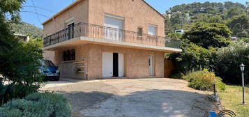 Villa  à vendre, 6 pièces, 4 chambres, 152 m²