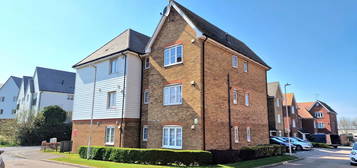 Flat to rent in Wherry Close, Margate CT9