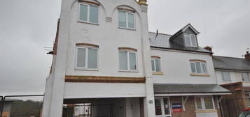 2 bed flat to rent