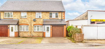 3 bed semi-detached house to rent