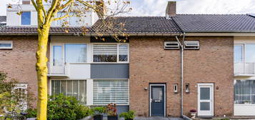 Pastoor M. van Beekstraat 11