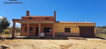 Casa en Esparragosa de la Serena