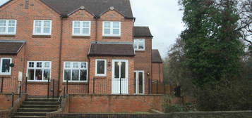 3 bedroom semi-detached house