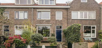 Meidoornstraat 21